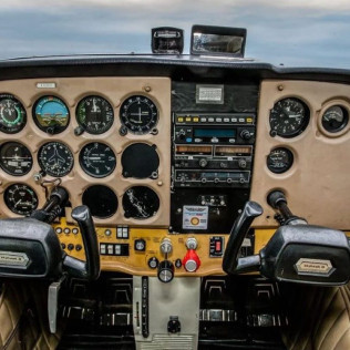 Vol Découverte d'Etretat à bord d’un avion de tourisme Cessna 172 (Bondues, Nord - 59)