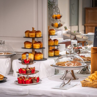 Week-end en Amoureux de 2 Nuits avec Petit-déjeuner, Accès au Spa et Dîner au Domaine du Limonay 4* (Saint-Méloir-des-Ondes, Bretagne - 35)