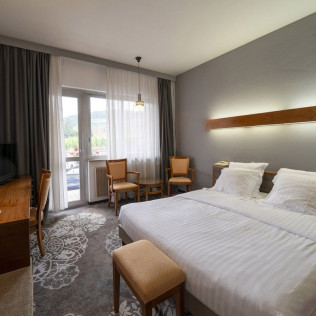 Séjour de 2 Nuits avec Spa, Dégustation de Vins et Dîner à l'Hôtel Restaurant Munsch (Saint-Hippolyte, Haut-Rhin - 68)