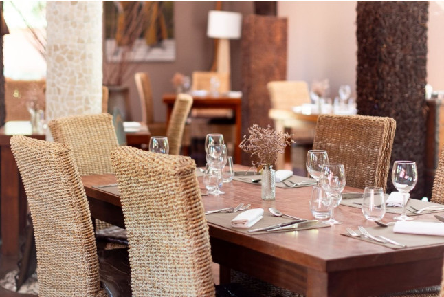 Séjour “Le temps d’une nuit” avec Petit-déjeuner, Dîner et Coupe de Champagne au Disini Hôtel-Restaurant 4* (Castries, Hérault - 34)