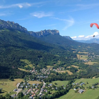 Baptême de Parapente “Évasion” sur le Plateau des Petites Roches (Saint-Hilaire-du-Touvet, Isère - 38)