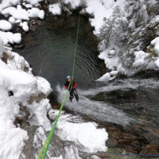 Ice Canyoning Sportif et Verticalités (Annecy, Haute-Savoie - 74)