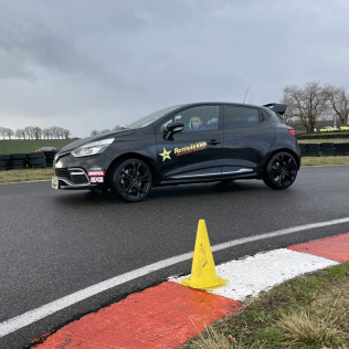 Stage de Pilotage Renault Clio IV RS 200 CV pour Enfants (12 circuits) 