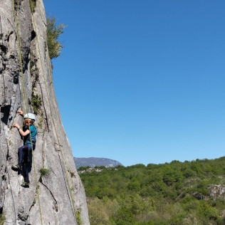 Initiation à l’Escalade dans la Baie de Grésine avec Photos et Vidéos (Le Bourget-du-Lac, Savoie- 73)