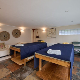 Rituel Massage Dos et Nuque avec Gommage et Hammam au Centre Ahimsa (Verrières-le-Buisson, Essonne - 91)
