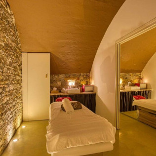 Rituel Absolu Douceur avec Hammam, Enveloppement Corps et Soin Visage à Belle de Maïa - Maison de Beauté (Lyon, Rhône - 69)