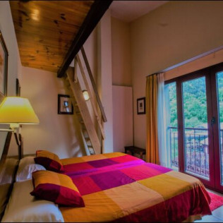 Entrée Classique au Spa de Caldea et Nuit avec Dîner à l'Hôtel Montané 3* pour deux (Andorre)