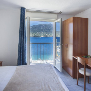Séjour en Chambre Double Vue sur la Mer avec Jacuzzi à l'Hôtel Neptune 3* (Propriano, Corse-du-Sud - 20)