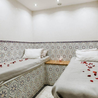 Évasion Orientale : Hammam, Gommage, Massage et Soin du Visage au Spa Perle d'Étoile (Paris, Île-de-France - 75)