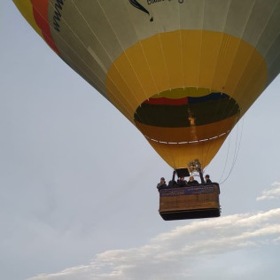 Vol en Montgolfière dans les Pyrénées en Nacelle Privée pour deux (Cerdagne, Espagne)
