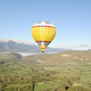 Vol en Montgolfière dans les Pyrénées (Cerdagne, Espagne)