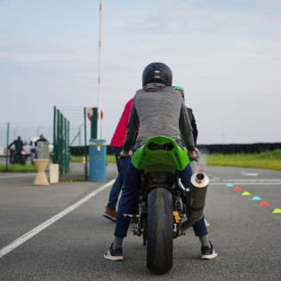 Journée Stage de Pilotage Moto sur Circuit pour Novices (2 circuits) 