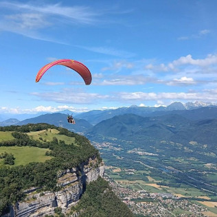 Baptême de Parapente “Prestige” sur le Plateau des Petites Roches (Saint-Hilaire-du-Touvet, Isère - 38)