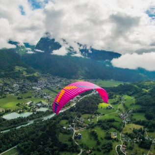 Vol en Parapente Gypaète au dessus de trois sommets du Giffre (Samoëns, Haute-Savoie - 74) 