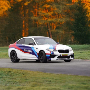 Stage de Pilotage BMW M2 pour Enfants (12 circuits) 