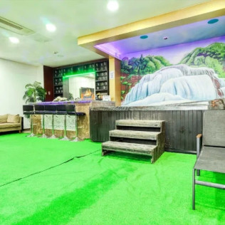Massage du Corps aux Huiles Précieuses Orientales pour Femmes au Royal Spa (Arnouville, Val d’Oise - 95)