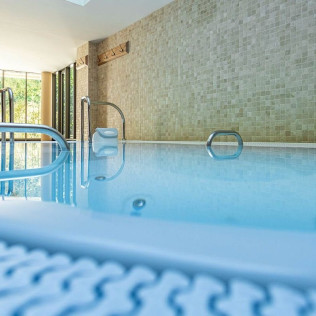 Formule Express avec Aquatizer et Bain à Remous au Spa du Manoir le Roure 4* (Châteauneuf-du-Rhône, Drôme - 26)